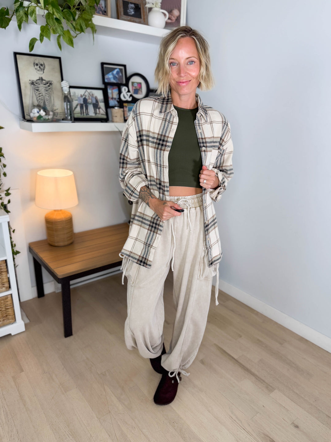 Ciderwood Cinch Tie Jogger- SANDSHELL