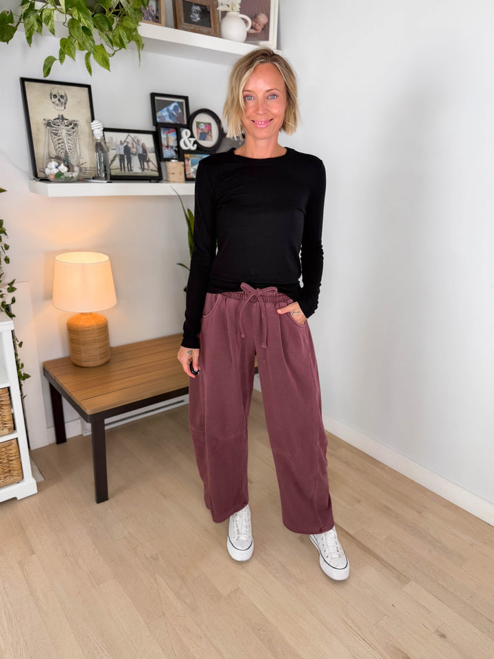 Tansy Basic Crewneck Longsleeve Knit Top- BLACK