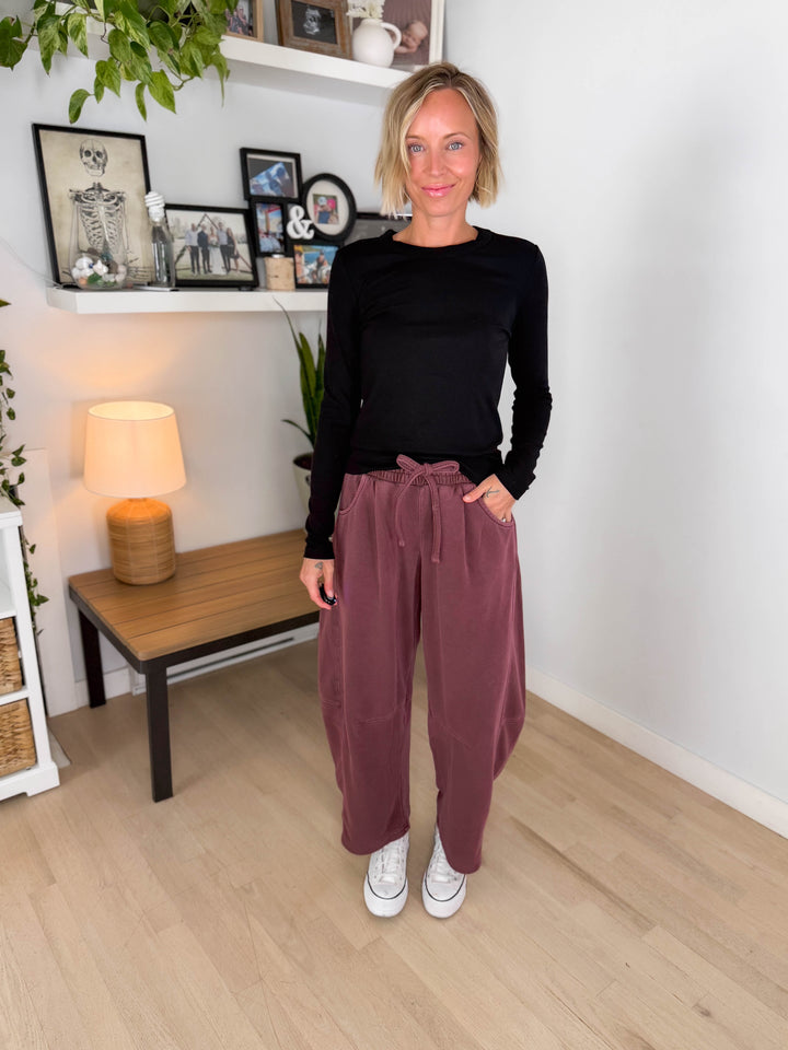 Willda Drawstring Barrel Sweats- MAROON