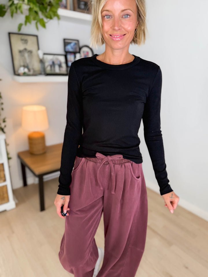 Tansy Basic Crewneck Longsleeve Knit Top- BLACK