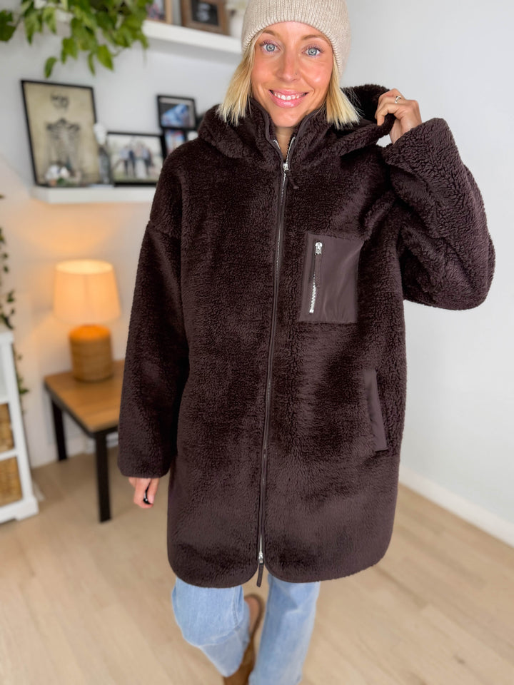 ONLY Sascha Oversized Sherpa Jacket- CHOCOLATE TORTE