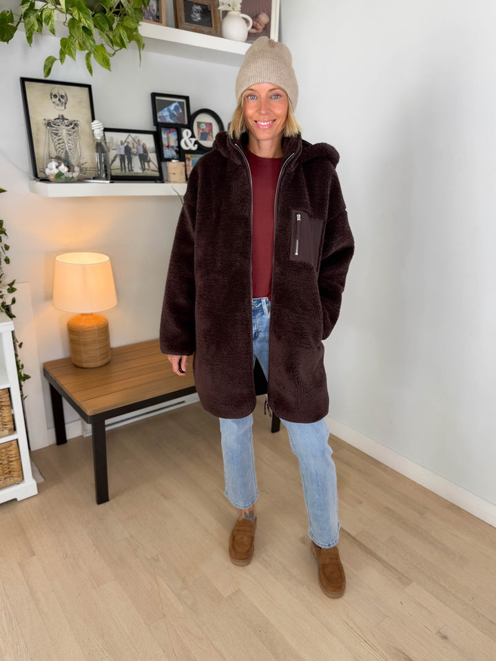 ONLY Sascha Oversized Sherpa Jacket- CHOCOLATE TORTE