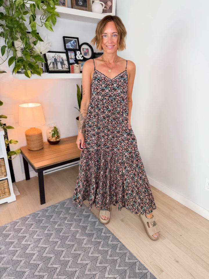 Doryn Vintage Floral Maxi Dress