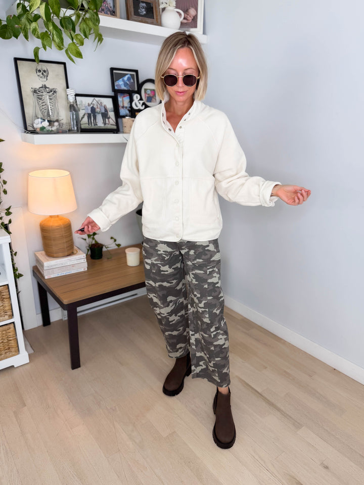Janelle Snap Button Fleece Jacket- CREAM