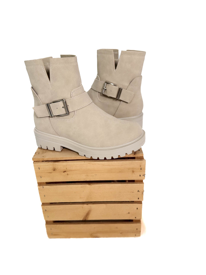 Frisky Lug Boot- SAND BEIGE-FINAL SALE *8.5*