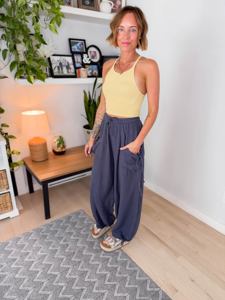 Faira Cotton Gauze Jogger Pant- CHARCOAL