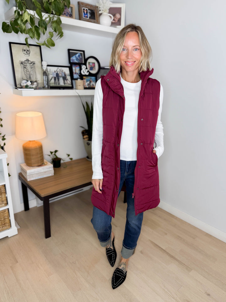 MICHELLE MAE Harlow Cling-Free Longline Vest- BURGUNDY