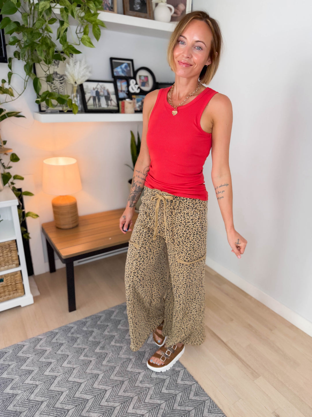 Mono B Kim Micro-Ribbed Built In Bra Tank Top- BLUSHED BRICK