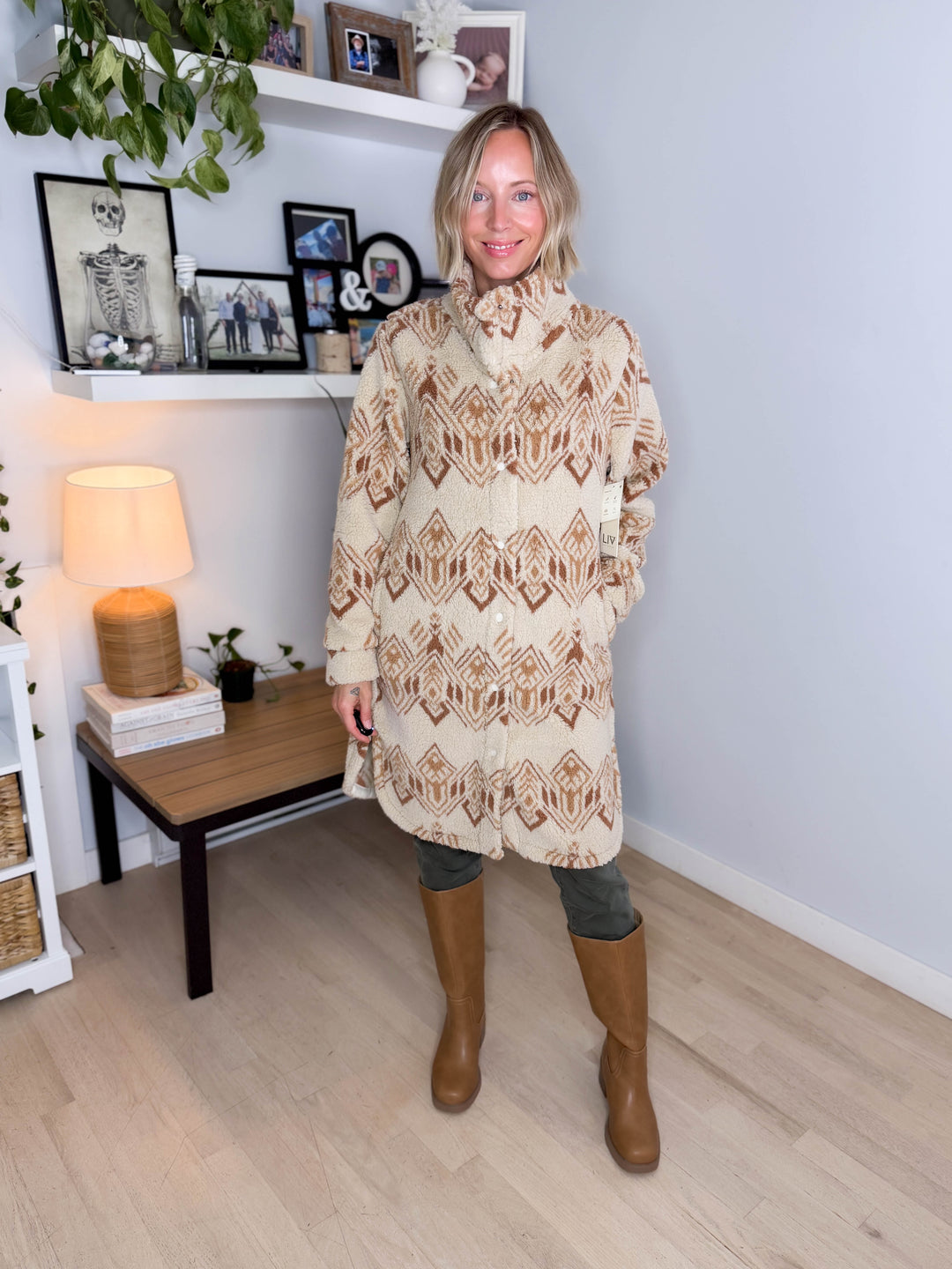 Ainsley Longline Sherpa Jacket- CREME BRULEE