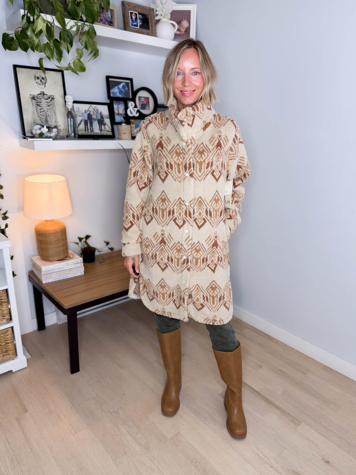 Ainsley Longline Sherpa Jacket- CREME BRULEE