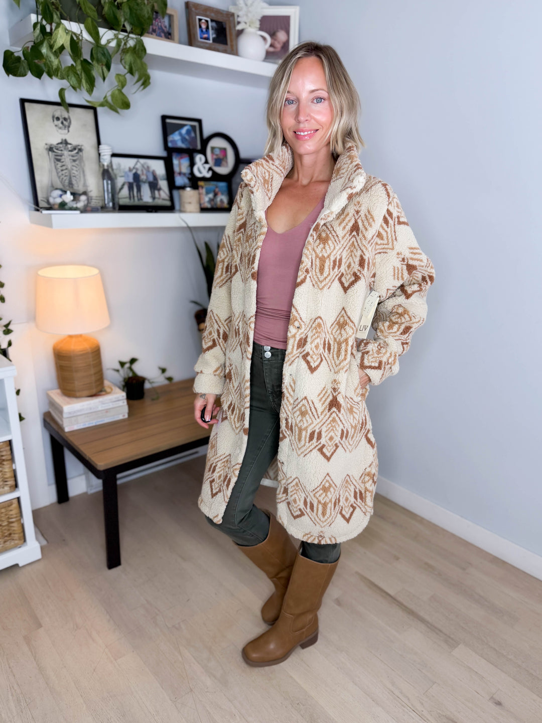 Ainsley Longline Sherpa Jacket- CREME BRULEE