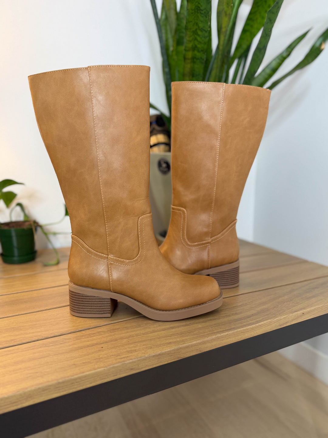 Belvin Boot- CAMEL
