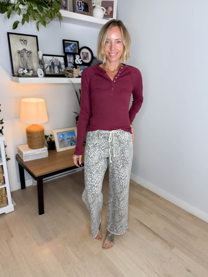 Vervet Keaton High Rise Wide Leg Tie Waist Jean- LEOPARD