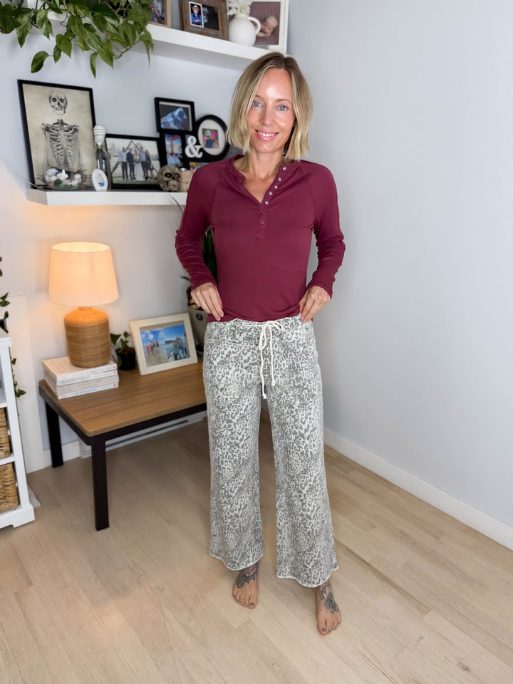 Vervet Keaton High Rise Wide Leg Tie Waist Jean- LEOPARD