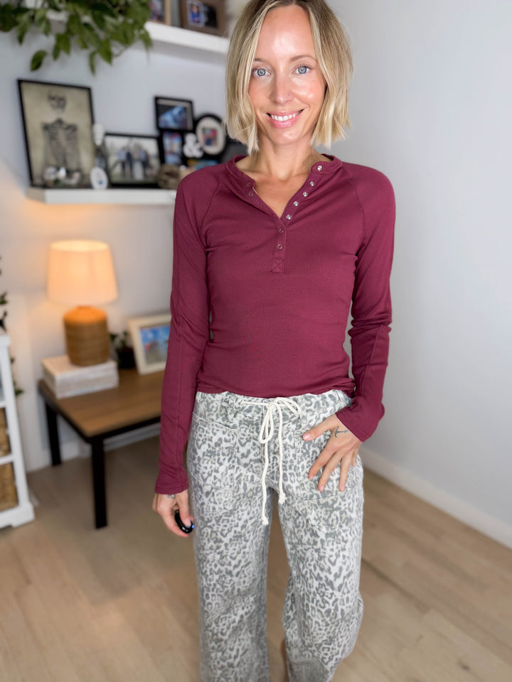Mono B Diane Essential Long Sleeve Henley Top- ROSEWOOD