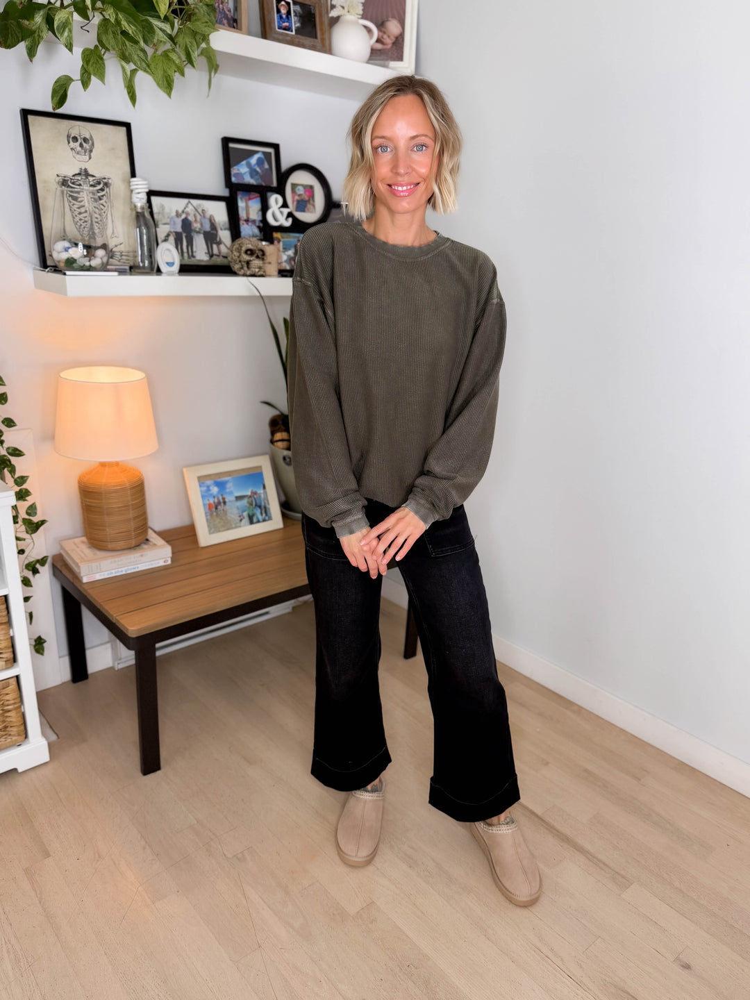 Aven Essential Corded Crew Neck Top- HUNTER OLIVE