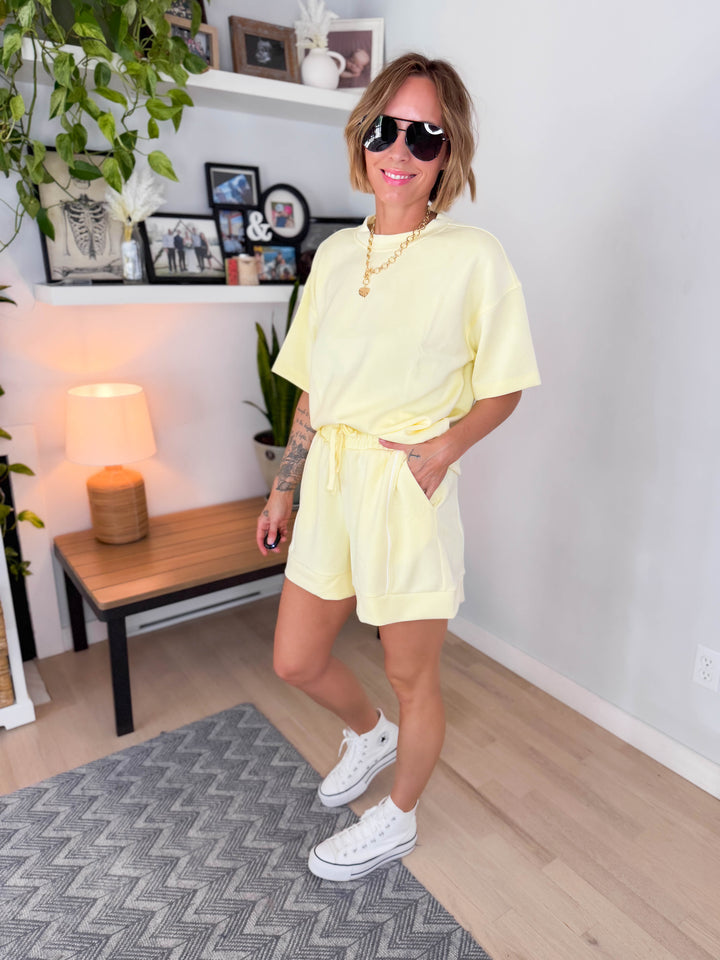 Maevis Scuba Piping Short Set- LEMON/CREAM