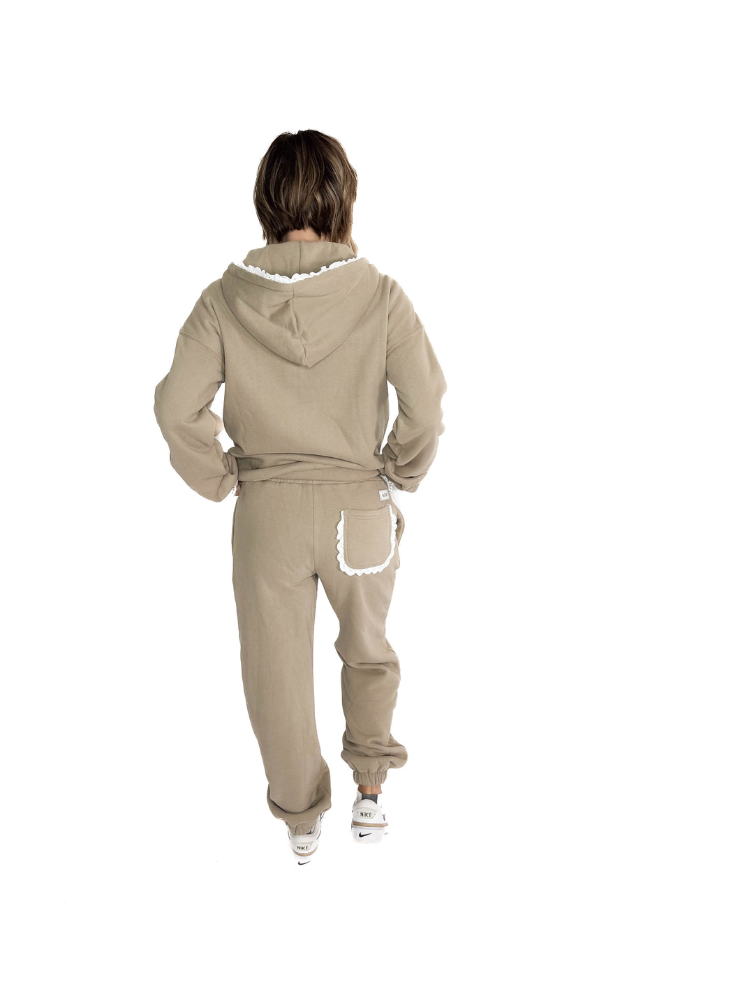 AMPERSAND AVENUE Comfort Zone Joggers- MOCHA LACE