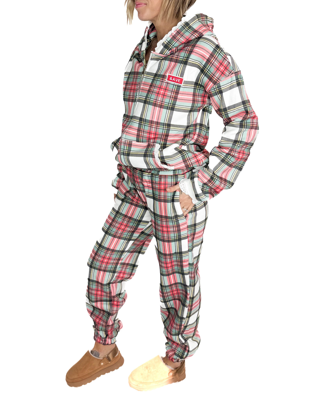 AMPERSAND AVE Comfort Zone Joggers- CHRISTMAS PLAID