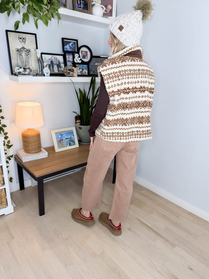 Celeste Oversized Sherpa Button Down Vest- CAMEL