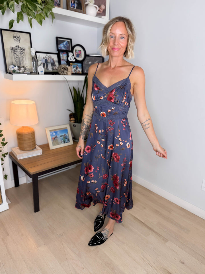 Caraway Floral Empire Neck Satin Midi Dress- MIDNIGHT