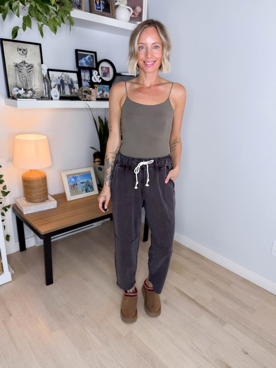 Mono B Sierra Mineral Wash Stretch Cotton Barrel Pant- COFFEE BEAN