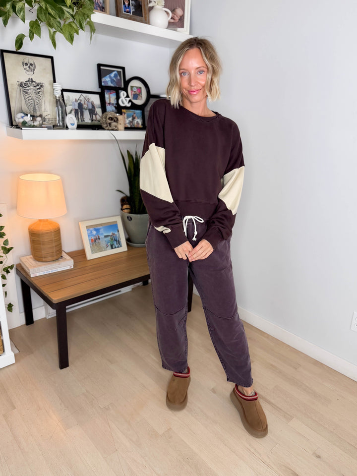 Mono B Tundra Vintage Crop Colour Block Sweatshirt- COFFEE BEAN/BONE