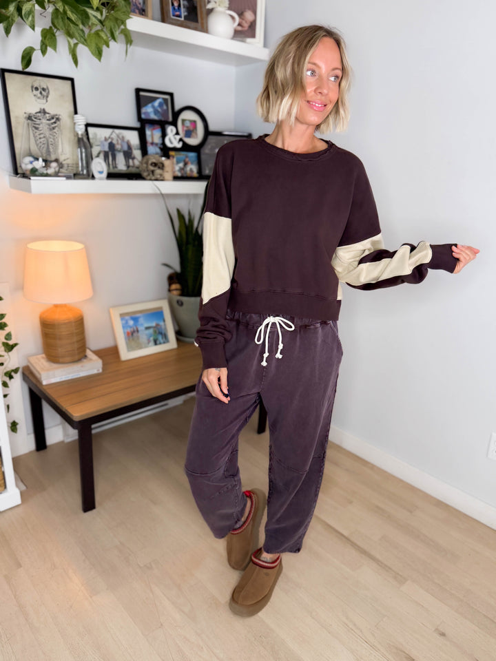 Mono B Tundra Vintage Crop Colour Block Sweatshirt- COFFEE BEAN/BONE