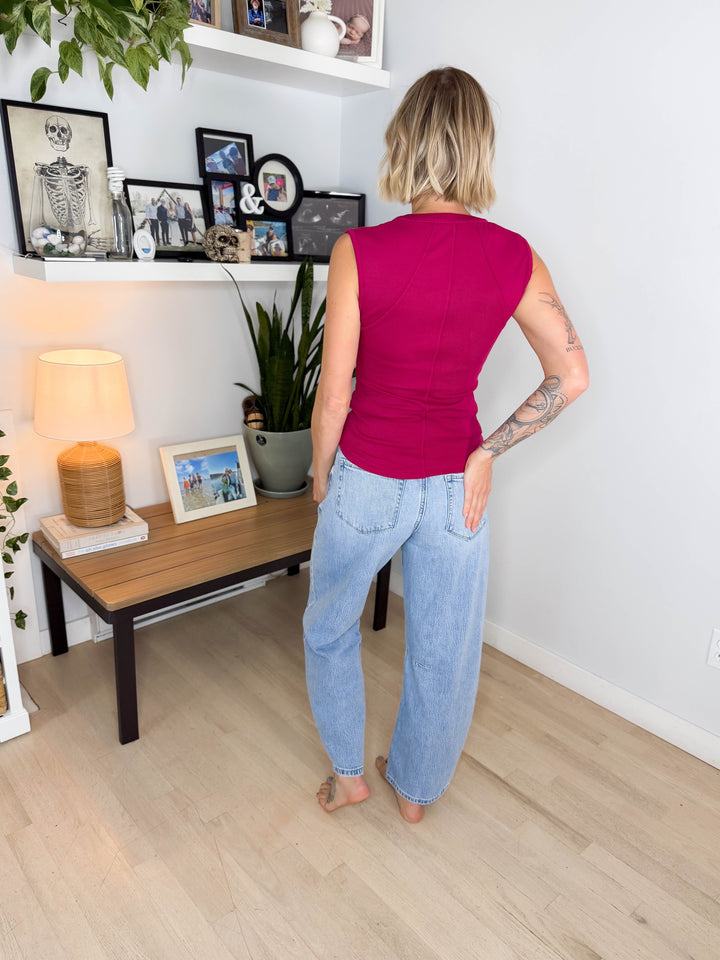 Vervet Gretta High Rise Barrel Jeans- LIGHT WASH