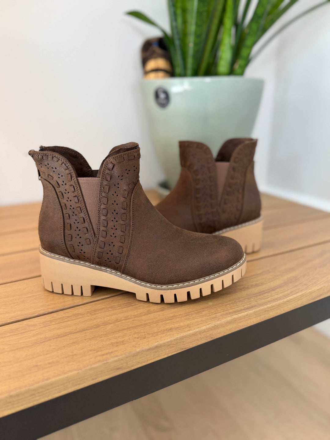 Aryana Boot- CHOCOLATE
