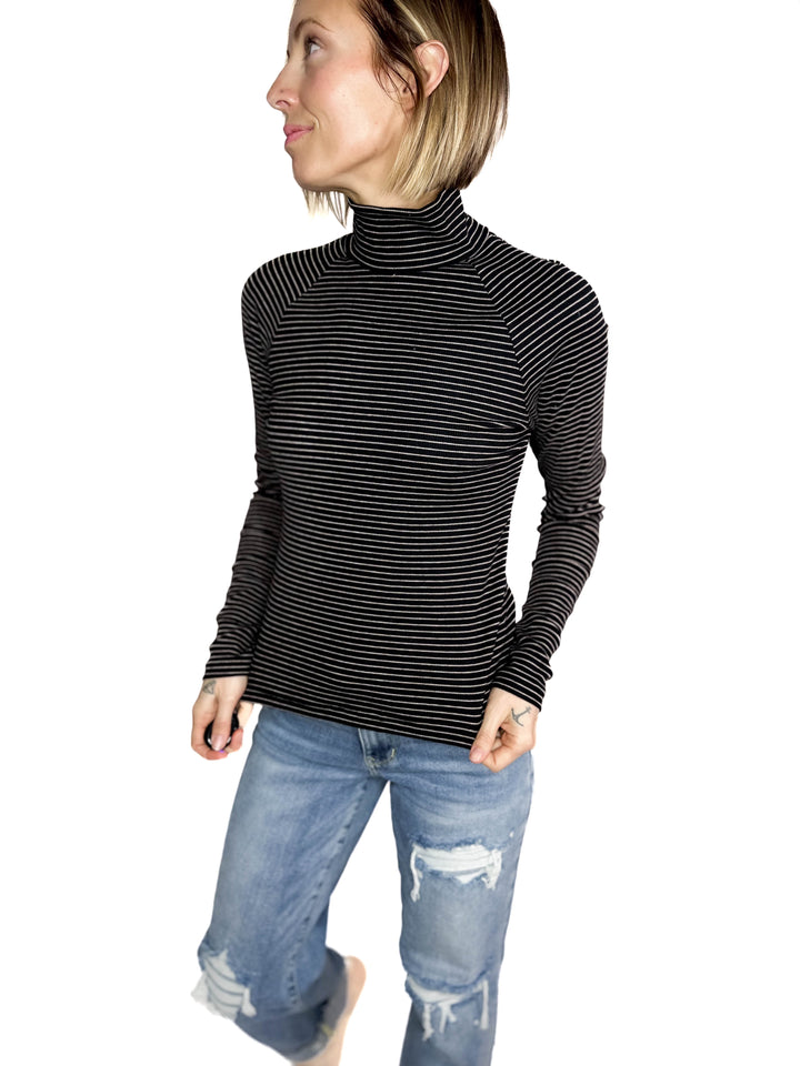 Champagne Kiss Mock Neck Long Sleeve- BLACK