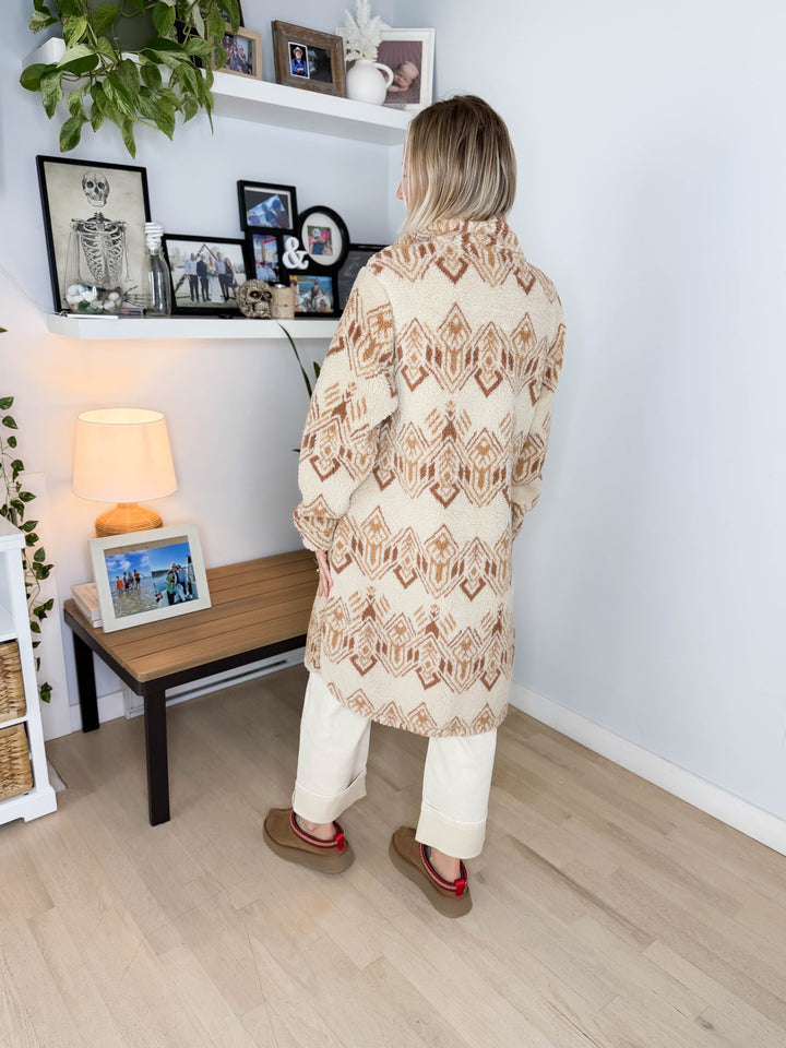 Ainsley Longline Sherpa Jacket- CREME BRULEE