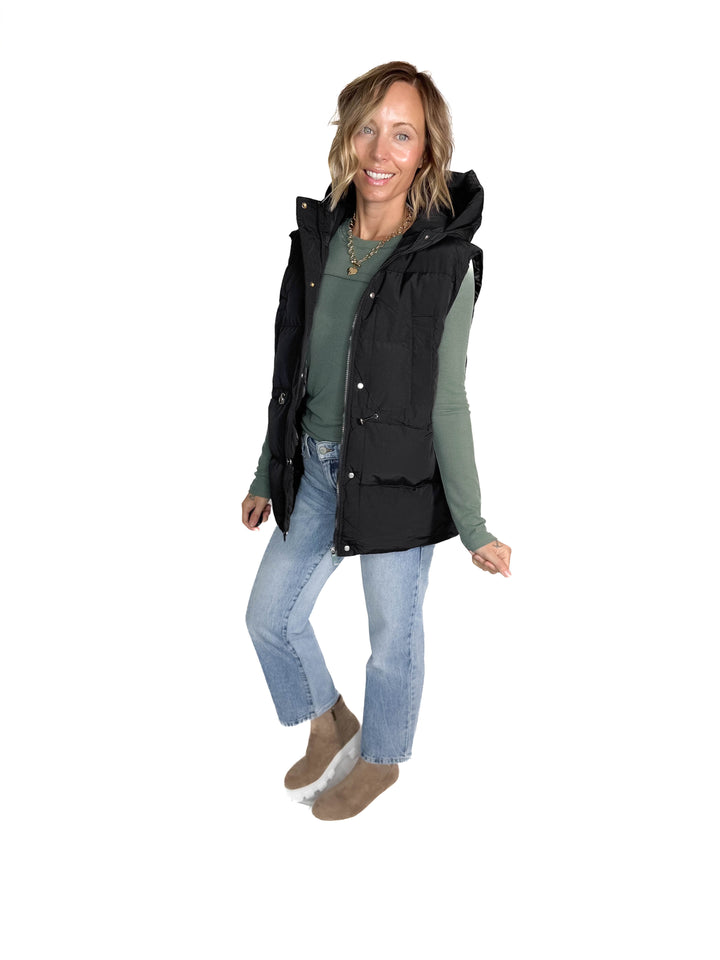Canyon Hooded Puffer Vest- BLACK-FINAL SALE