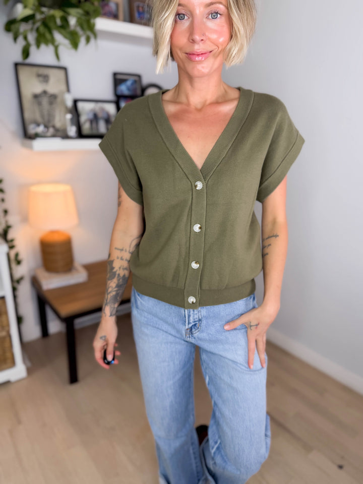 Thyme Short Sleeve Sweater- MARTINI OLIVE