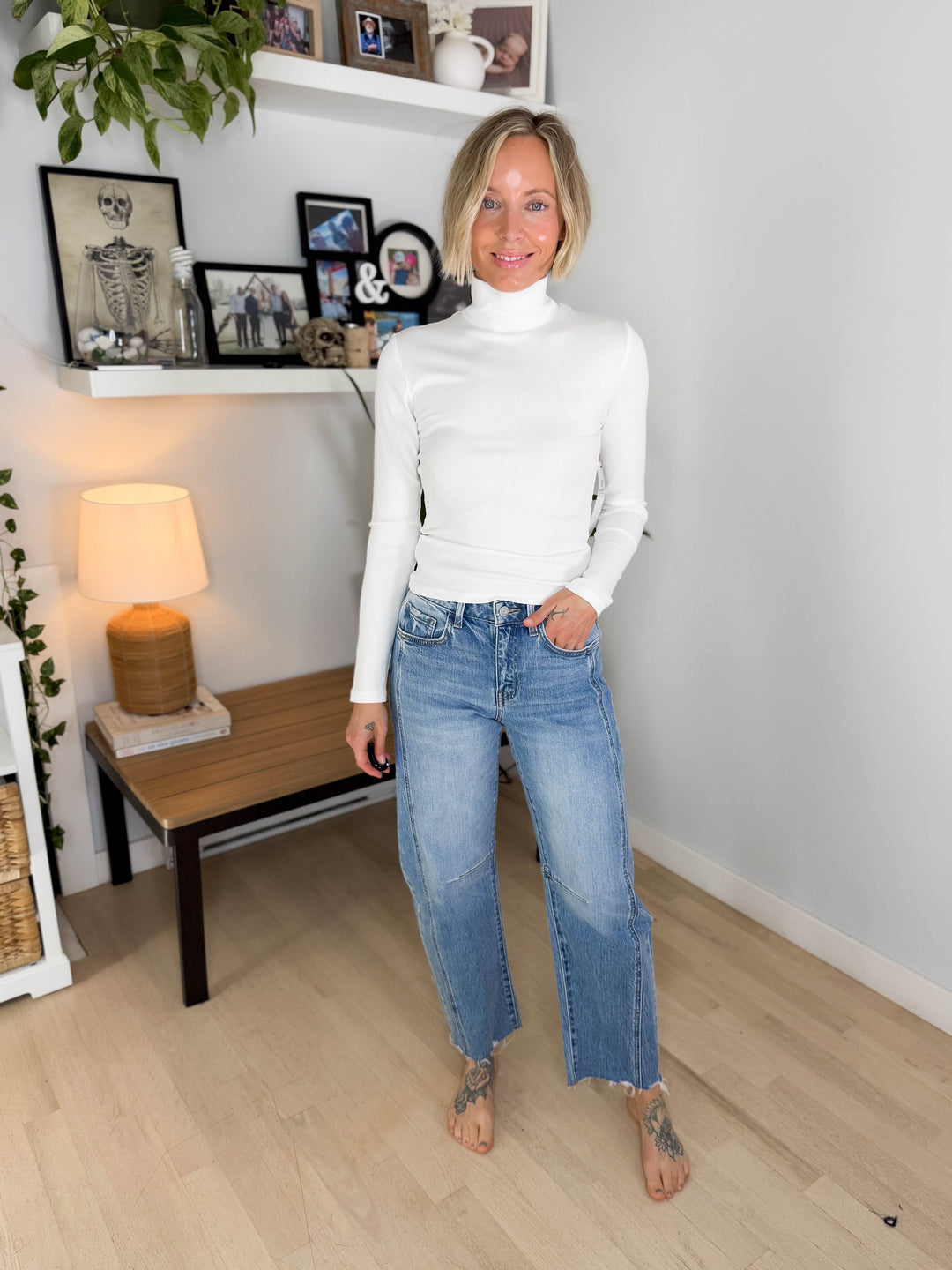Vervet Julia High Rise Barrel Jeans- MEDIUM WASH