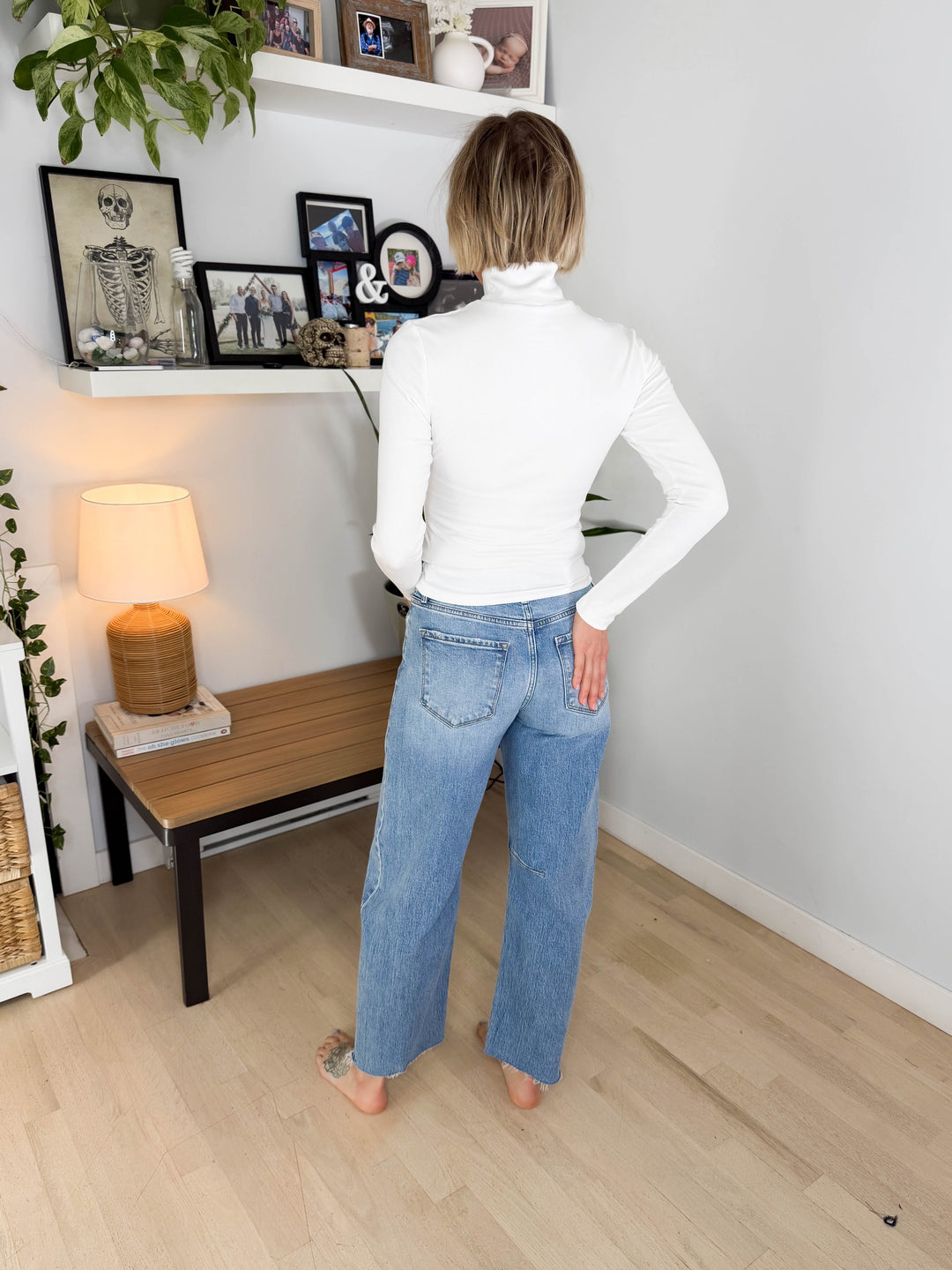 Vervet Julia High Rise Barrel Jeans- MEDIUM WASH