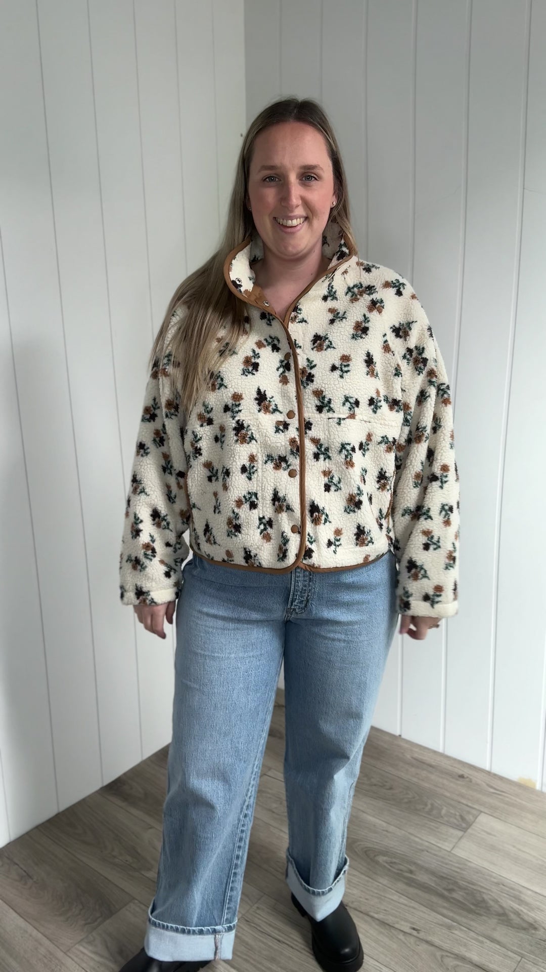 Tamara Floral Sherpa Fleece Jacket- CREAM/KHAKI