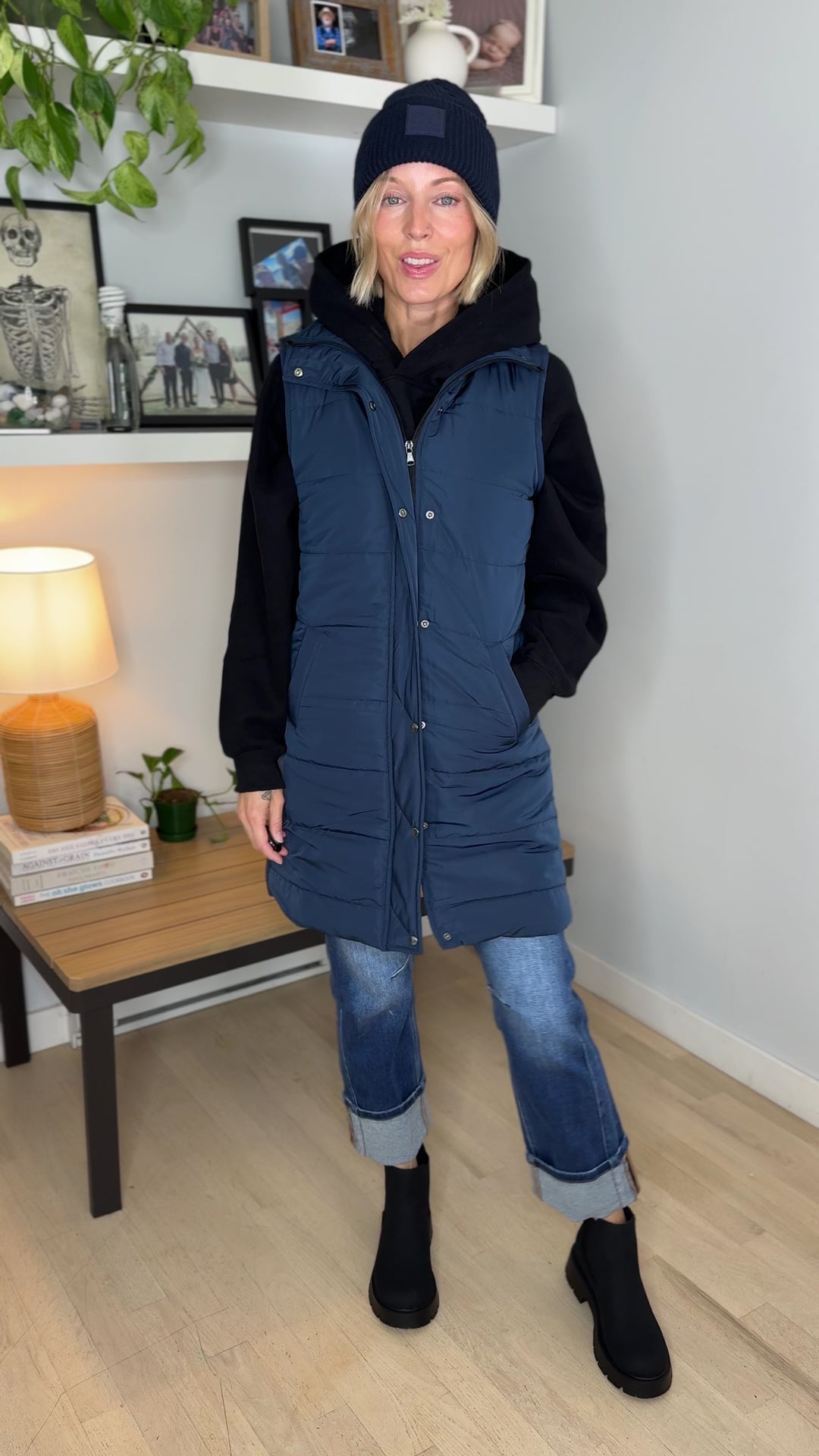 MICHELLE MAE Harlow Cling-Free Longline Vest- NAVY