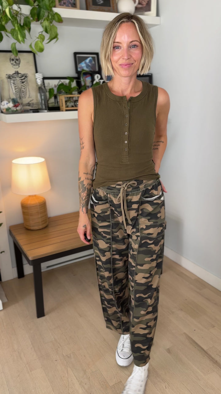 Amery Printed Barrel Pant- CAMO
