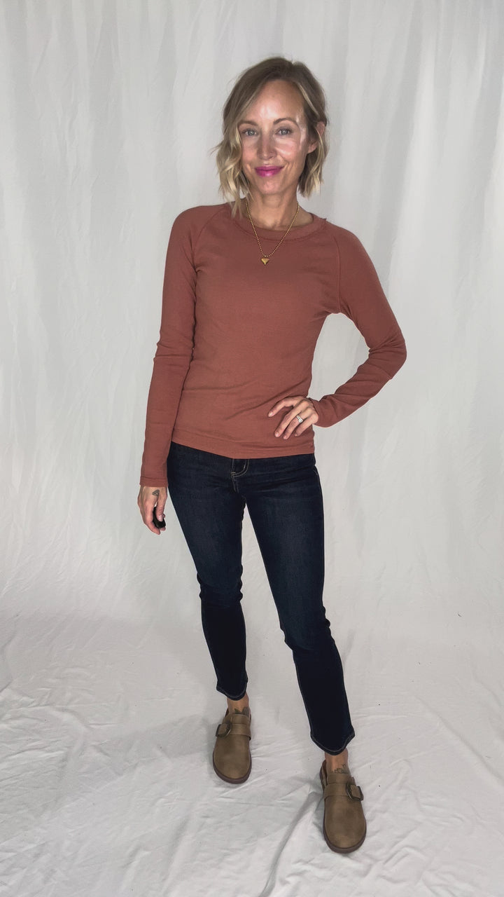Cullen Raglan Sleeve Top- TERRACOTTA