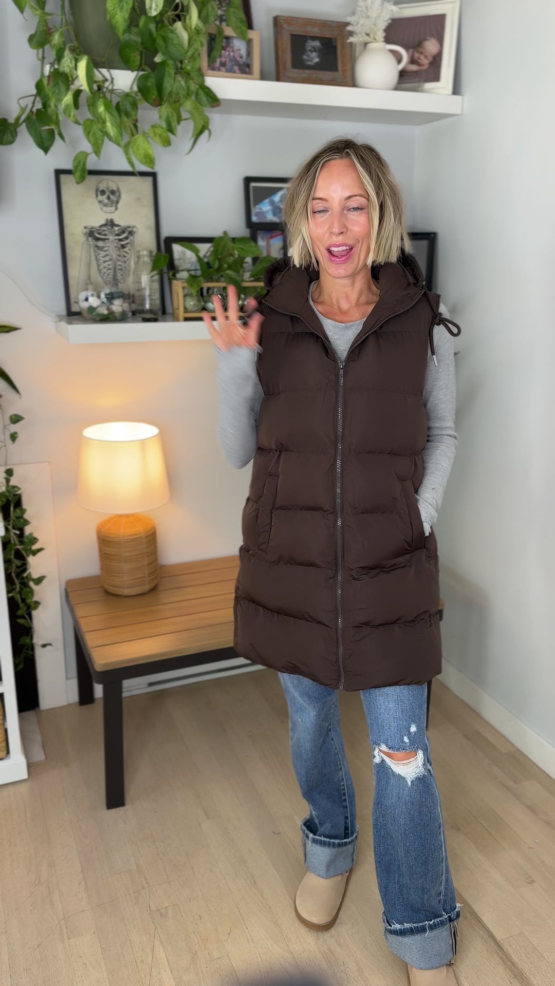 Everest Hooded Puffer Vest- CHOCOLATE