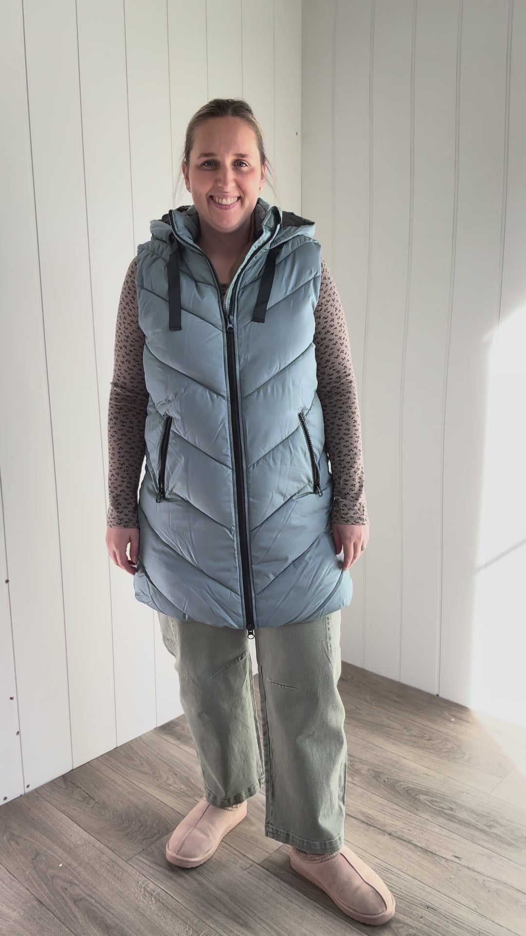 ONLY Skylar Hooded Vest- STORMY WEATHER