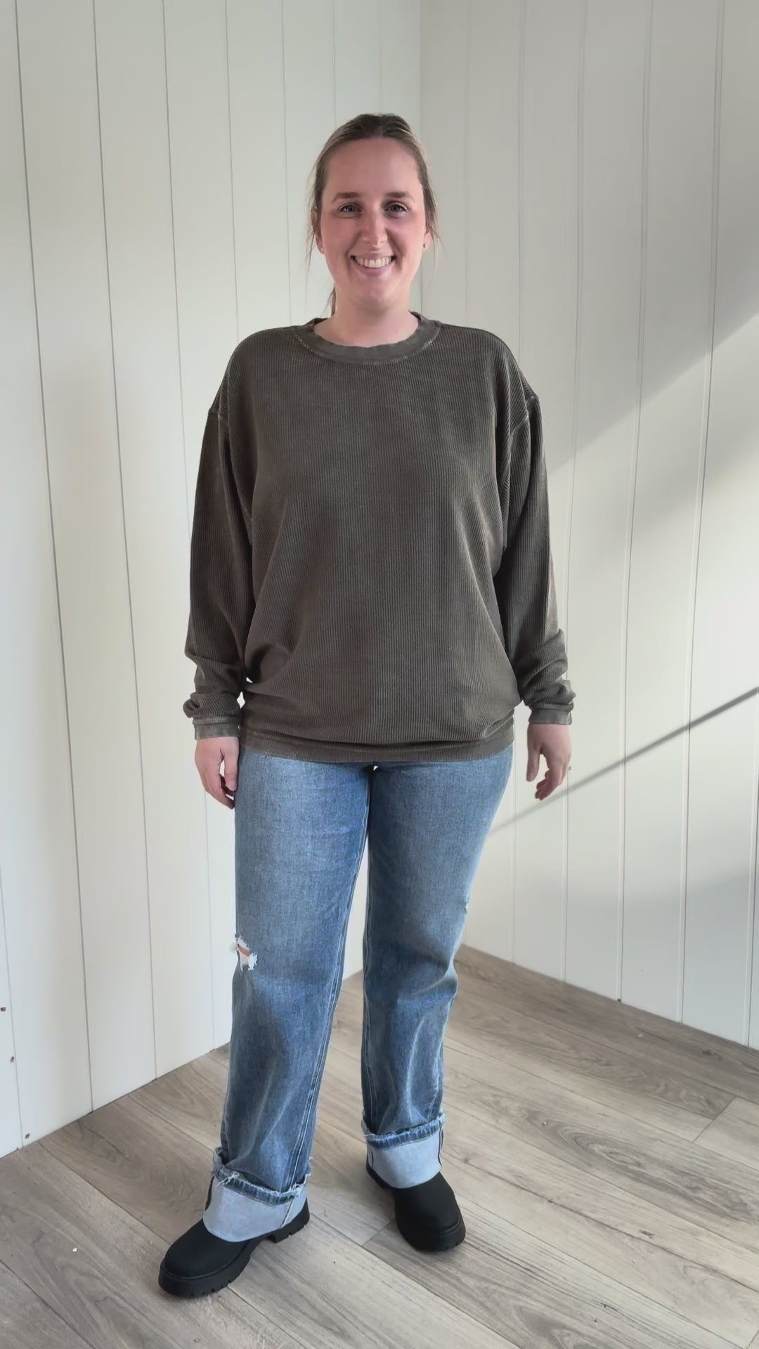 Aven Essential Corded Crew Neck Top- HUNTER OLIVE