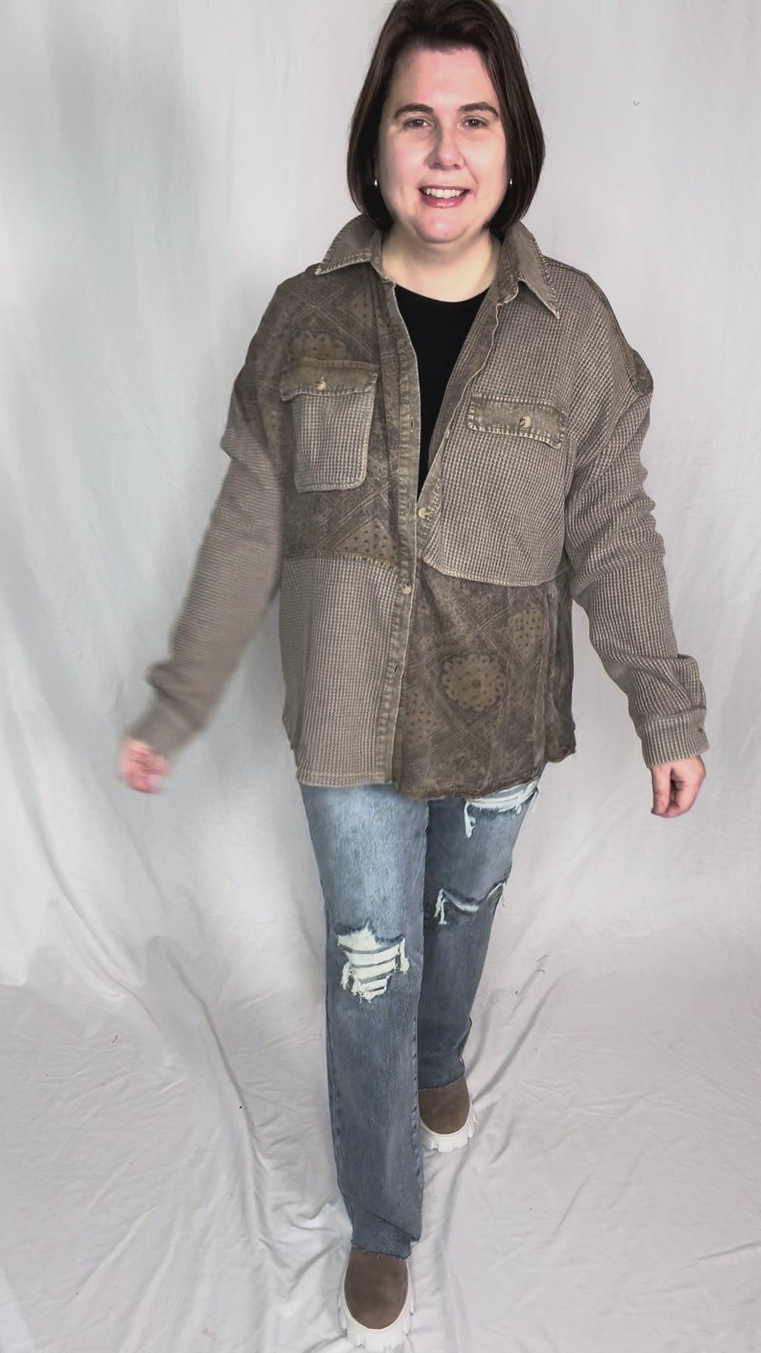 JUDY BLUE Addyson Mid Rise Rigid Magic Straight Leg Jean- LIGHT