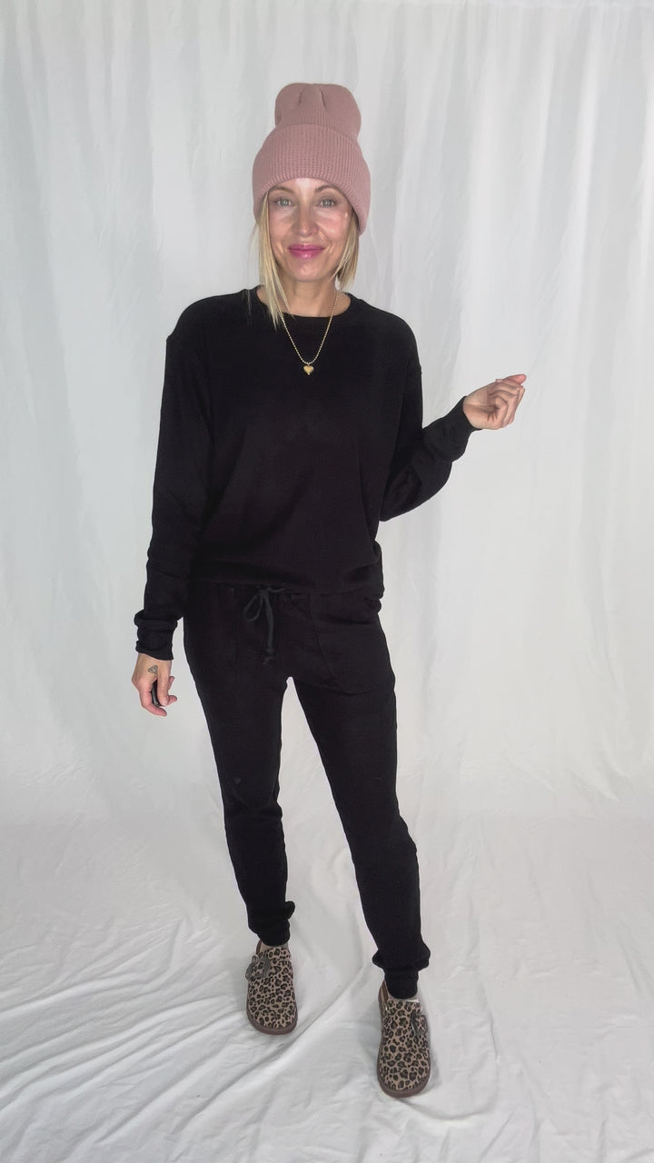MICHELLE MAE Corrine Joggers- BLACK