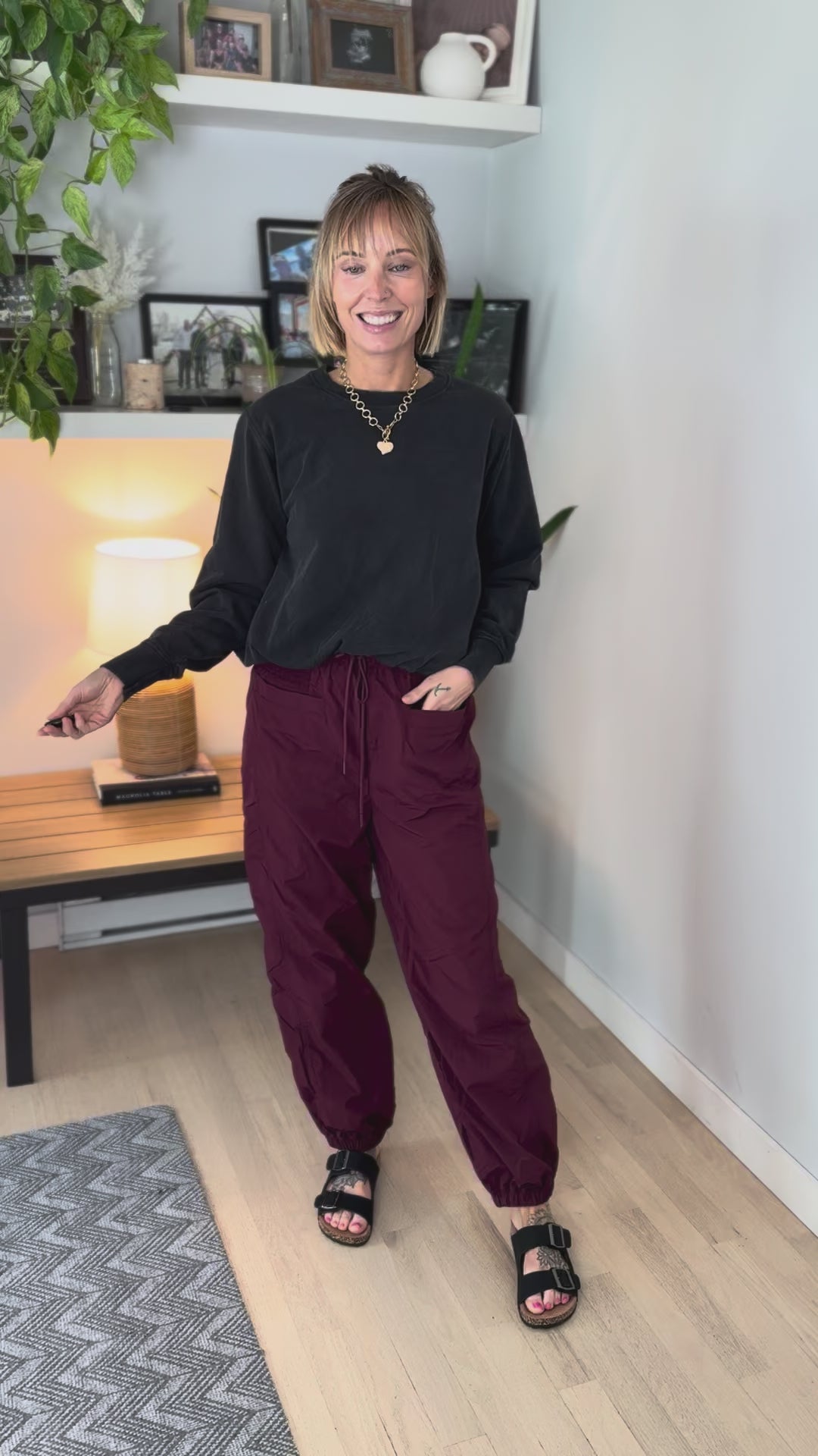 Mono B Quinn Mineral Cloud Bubble Hem Pullover- BLACK