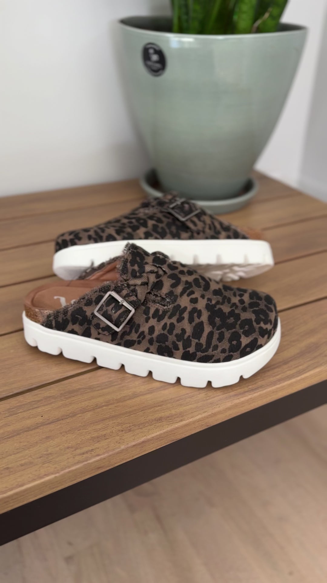 Cassie Comfort Clog- LEOPARD