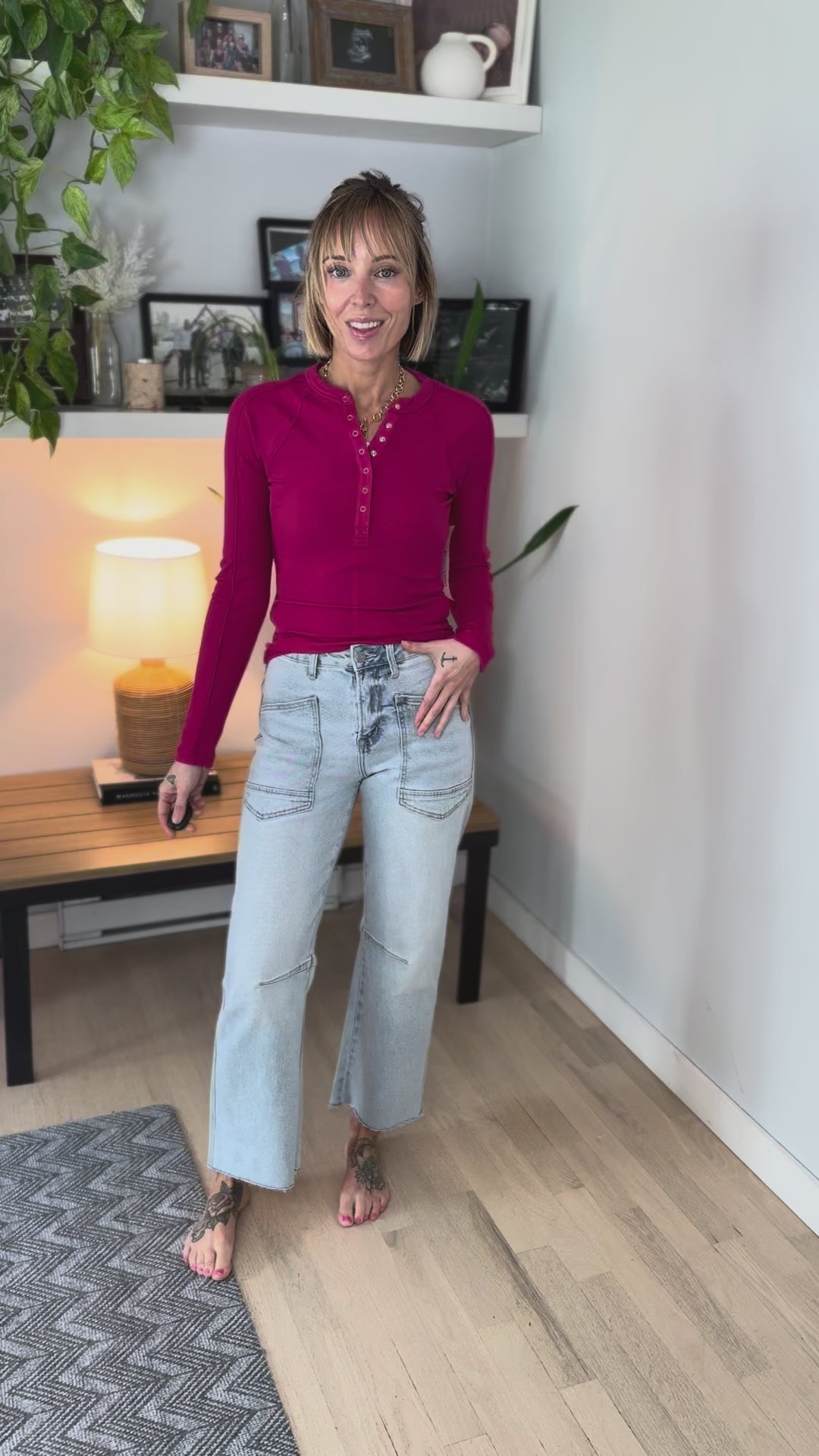 Vervet Bria High Rise Barrel Jeans- LIGHT WASH