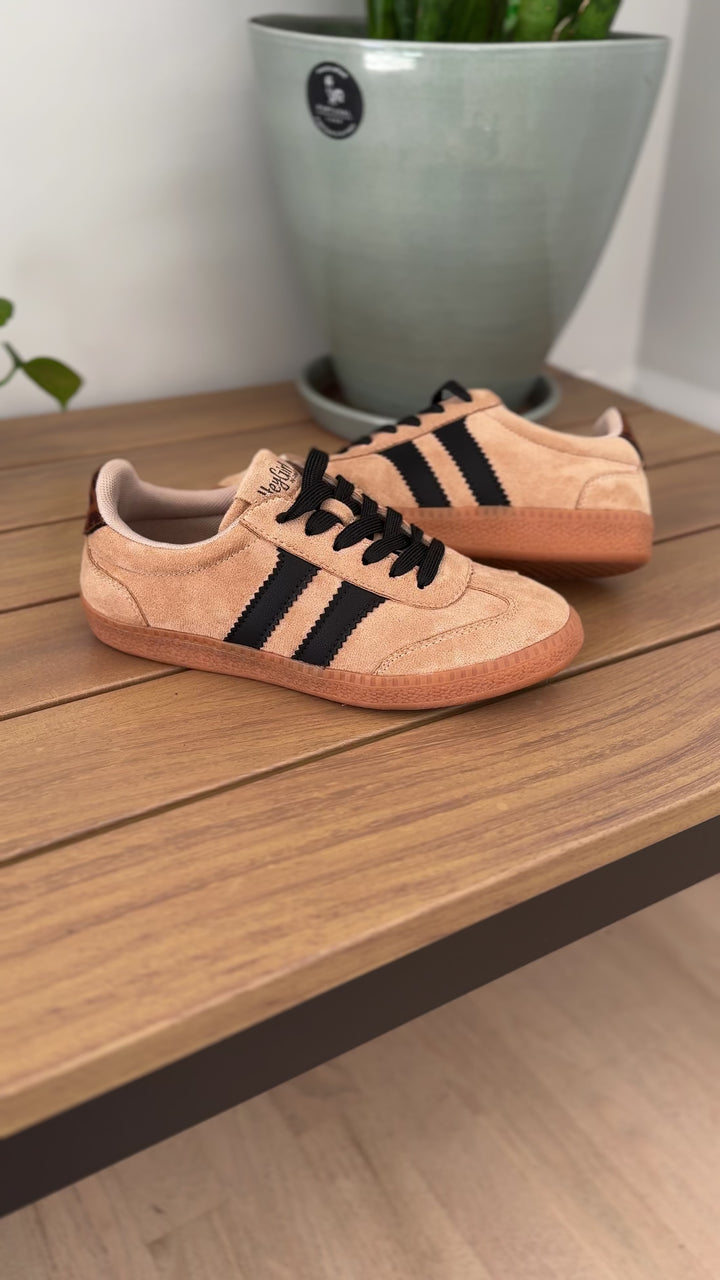 CORKYS Heads Up Comfort Sole Sneaker- CAMEL COMBO