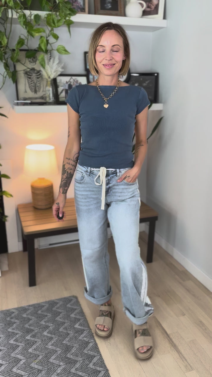 Linden Washed Boat Neck Short Sleeve- VINTAGE BLUE